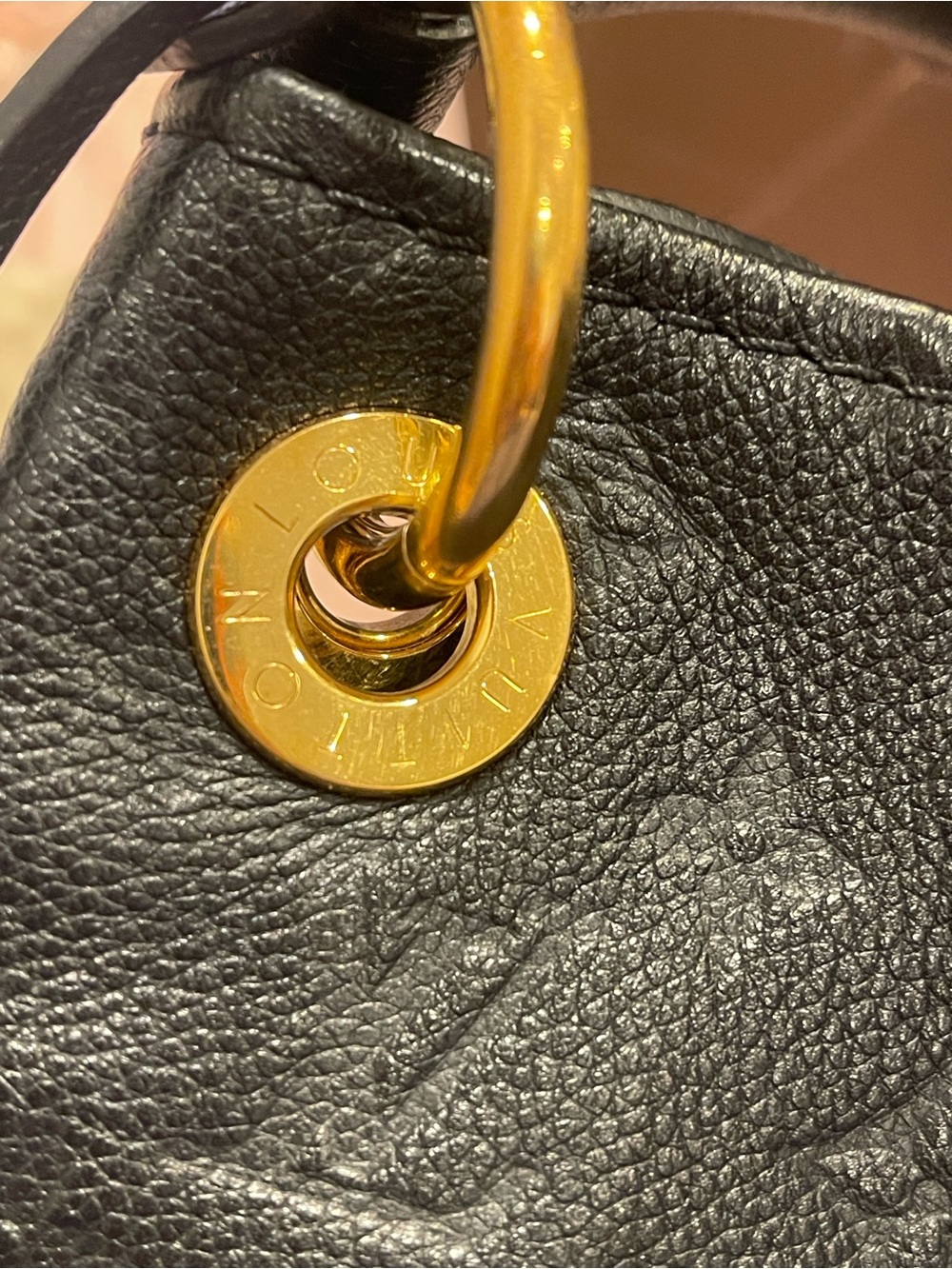 Louis Vuitton Black Monogram Empreinte Leather Shoulder Bag with Gold Hardware - Picture 2 of 10